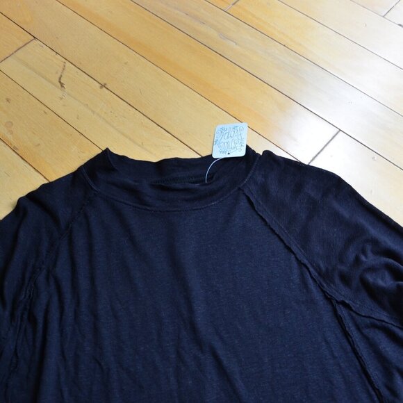 We The Free Women's XS Linen Blend Lace Trimmed Black Top Tee - Picture 3 of 14